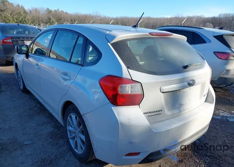 2013 Subaru Impreza 2.0I Premium z USA, uszkodzony, nr VIN JF1GPAC63DH801390